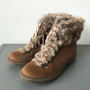 Universal Thread Lace-Up Nordic Boots Faux Fur 10